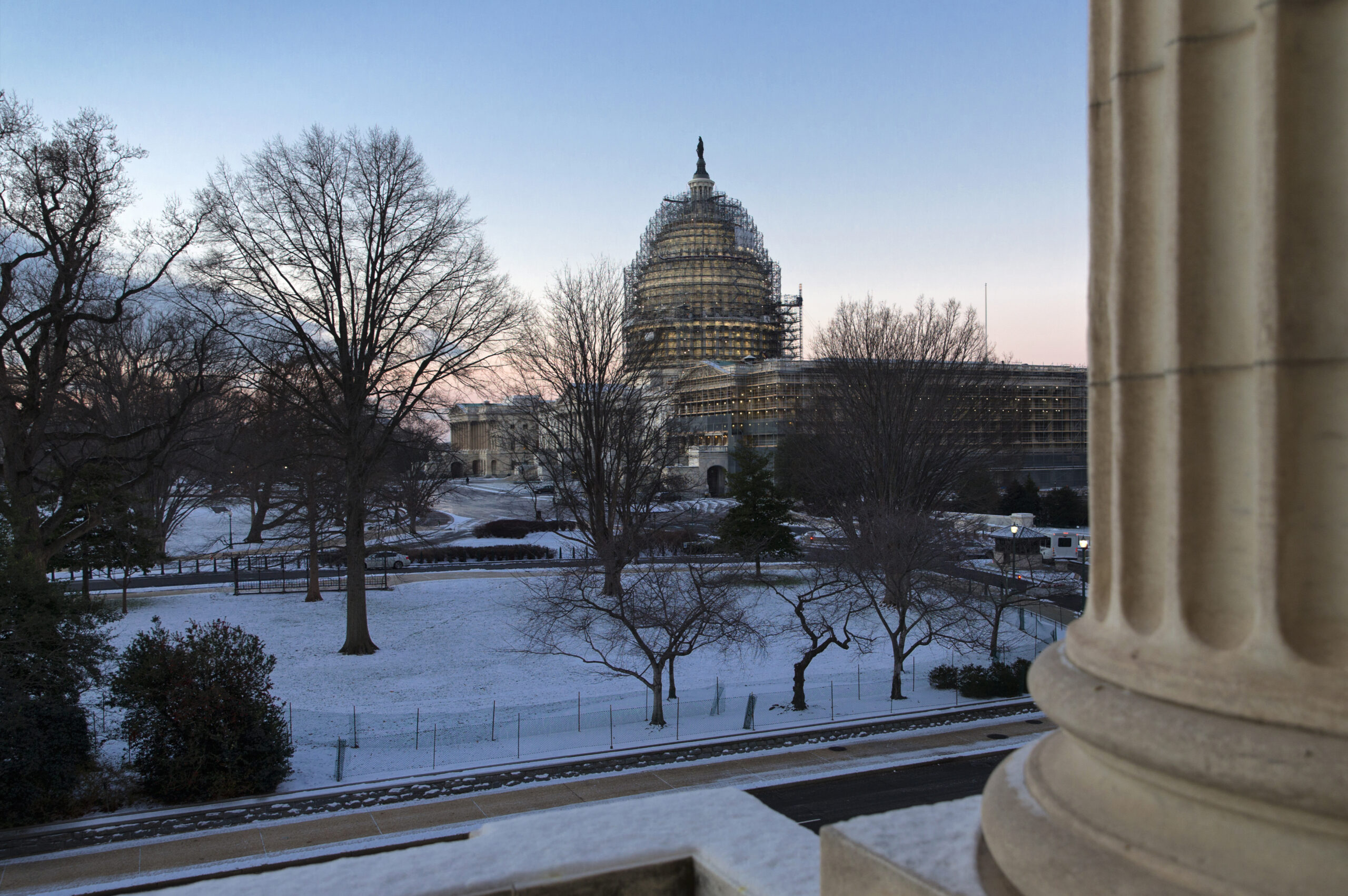 Wis-DOT issues stay at home warning for Friday