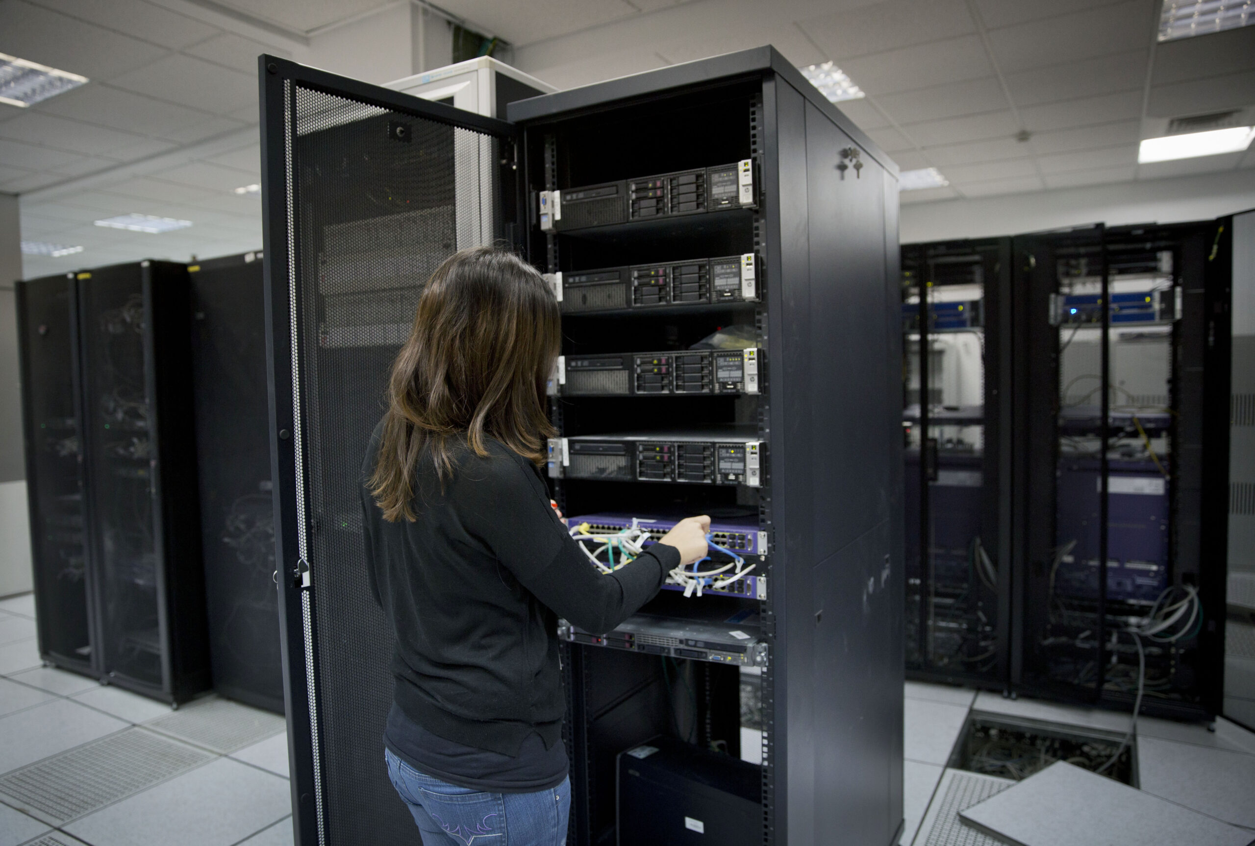 DHS says no permanent fix to cellular network vulnerabilities
