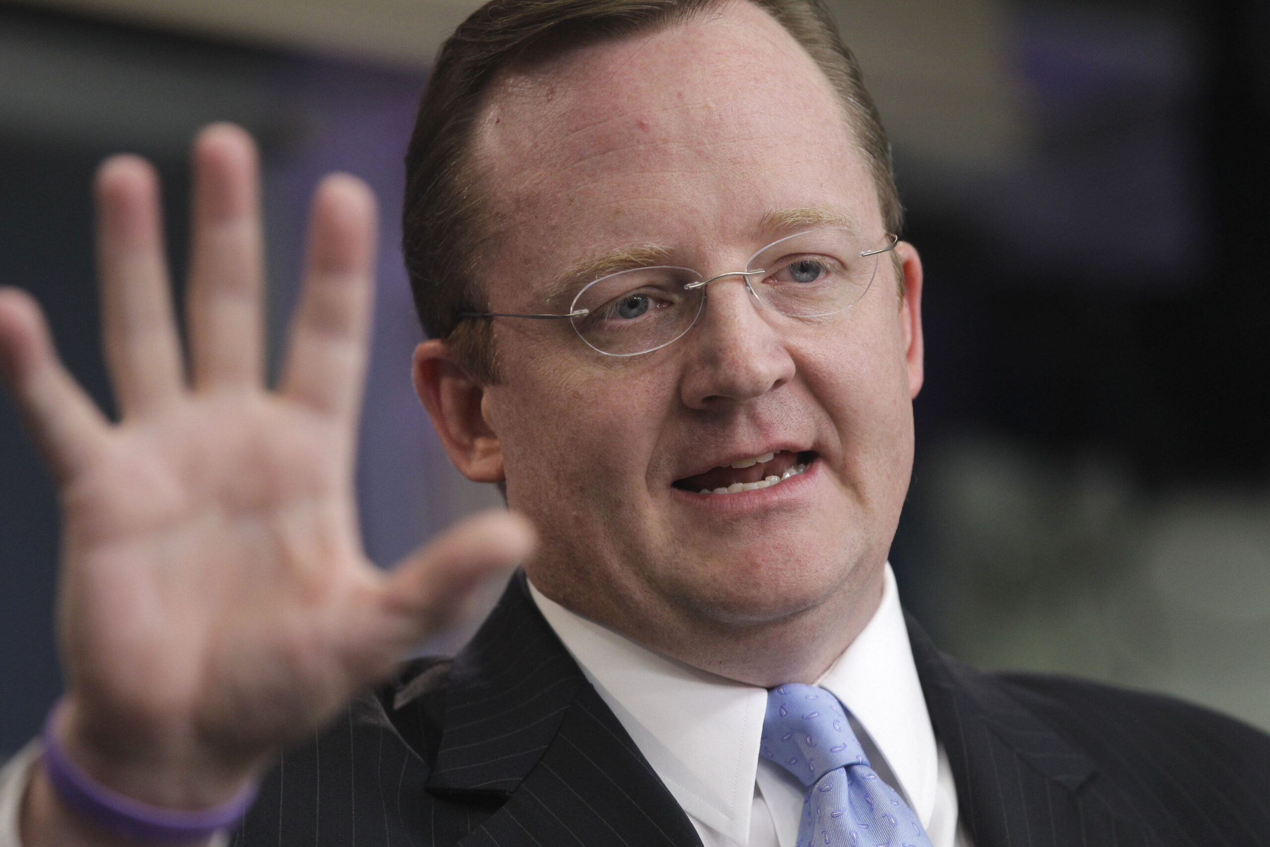 Obama losing iPhone generation with botched Obamacare website, Robert Gibbs says