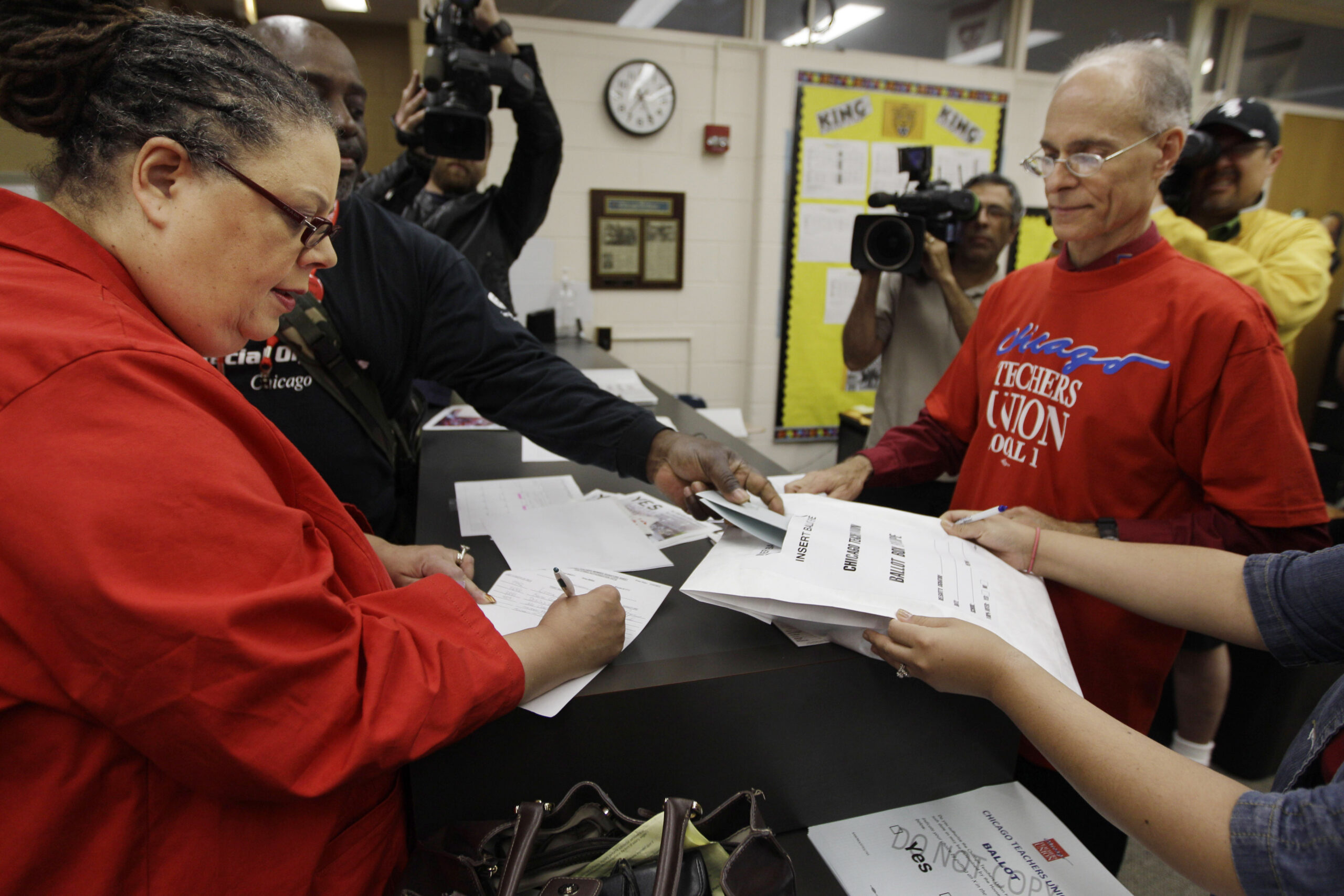 Illinois Legislature OKs Chicago pension overhaul