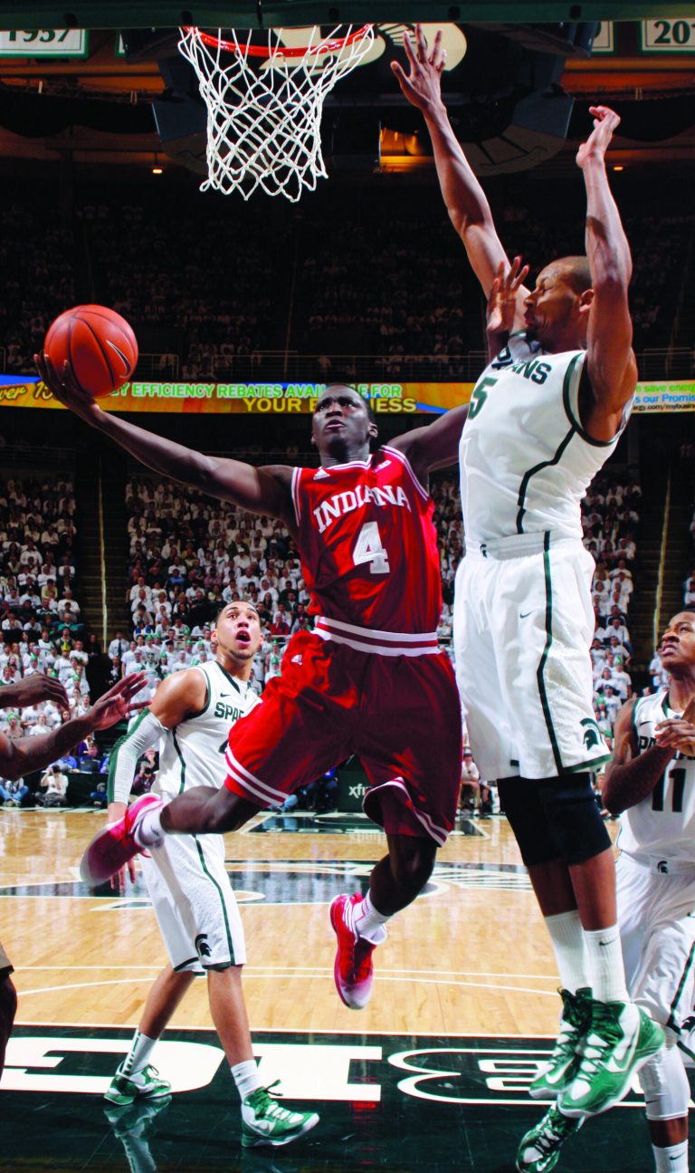 No. 1 Indiana ekes out 72-68 win at No. 4 Michigan State