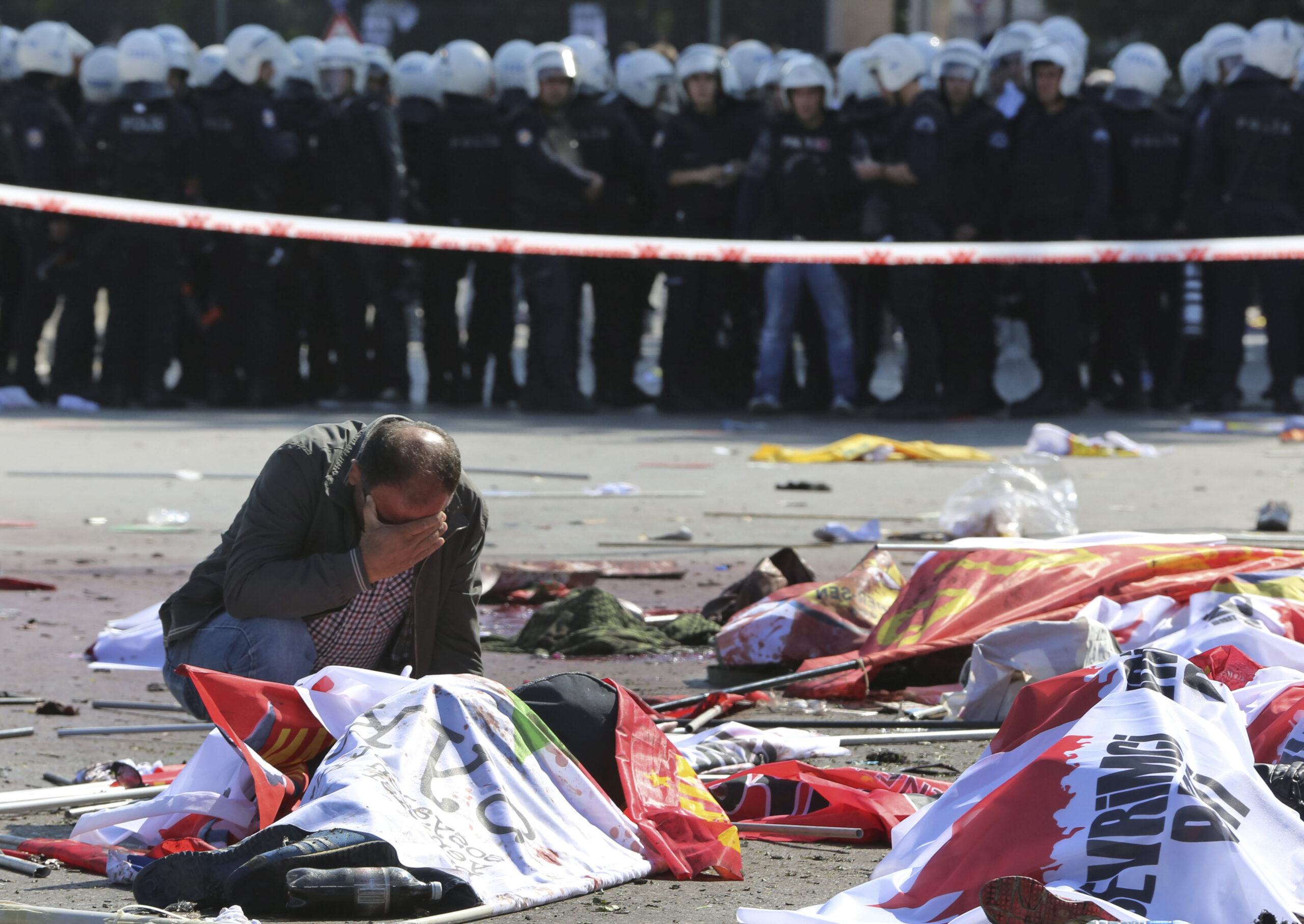 Over 80 dead in Turkish bomb blasts