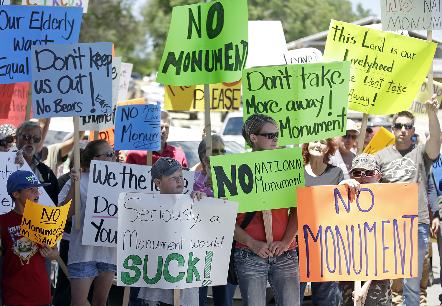 Trump order places Obama’s monuments in crosshairs