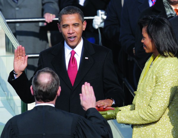 Obama using MLK, Lincoln Bibles during oath