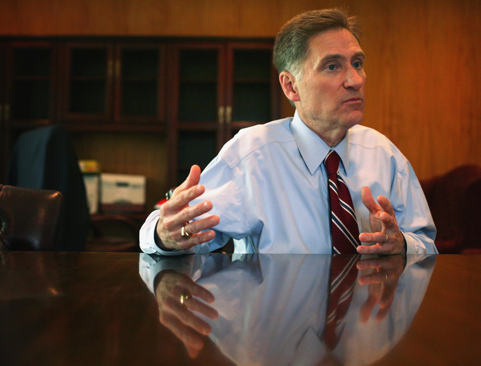 SIU holding off on Carbondale chancellor search