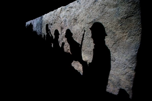 UK museum looks at epic, intimate sides of WWI