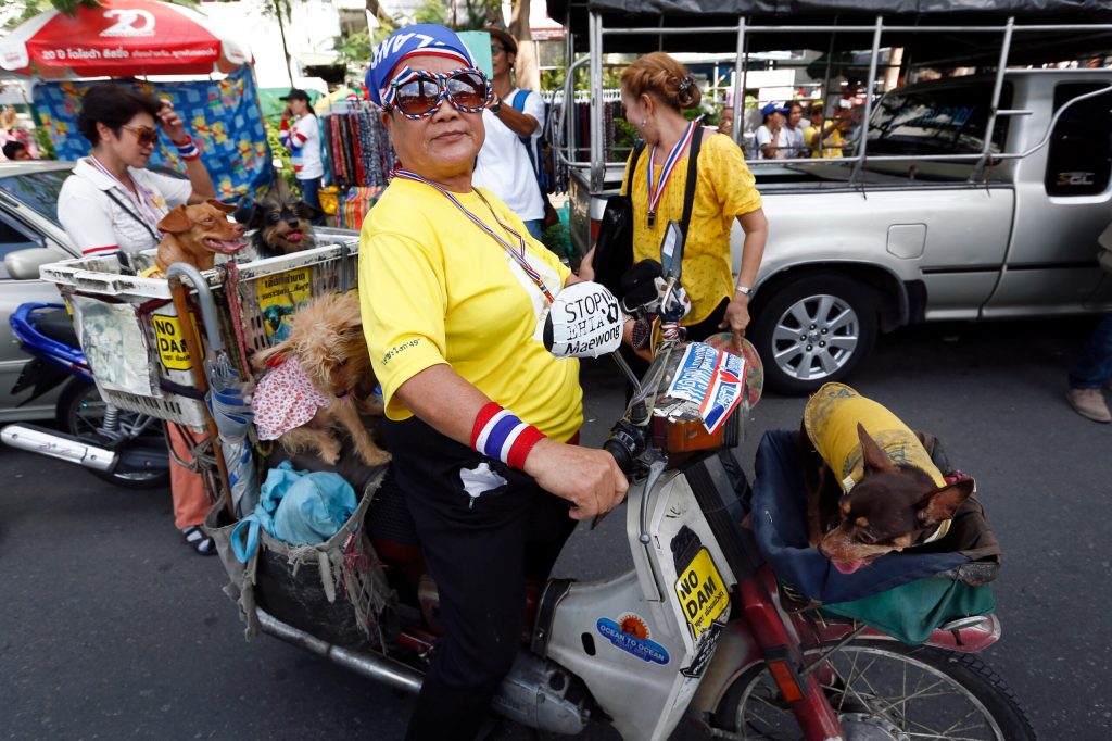 Thai protesters give ultimatum, intensify rallies