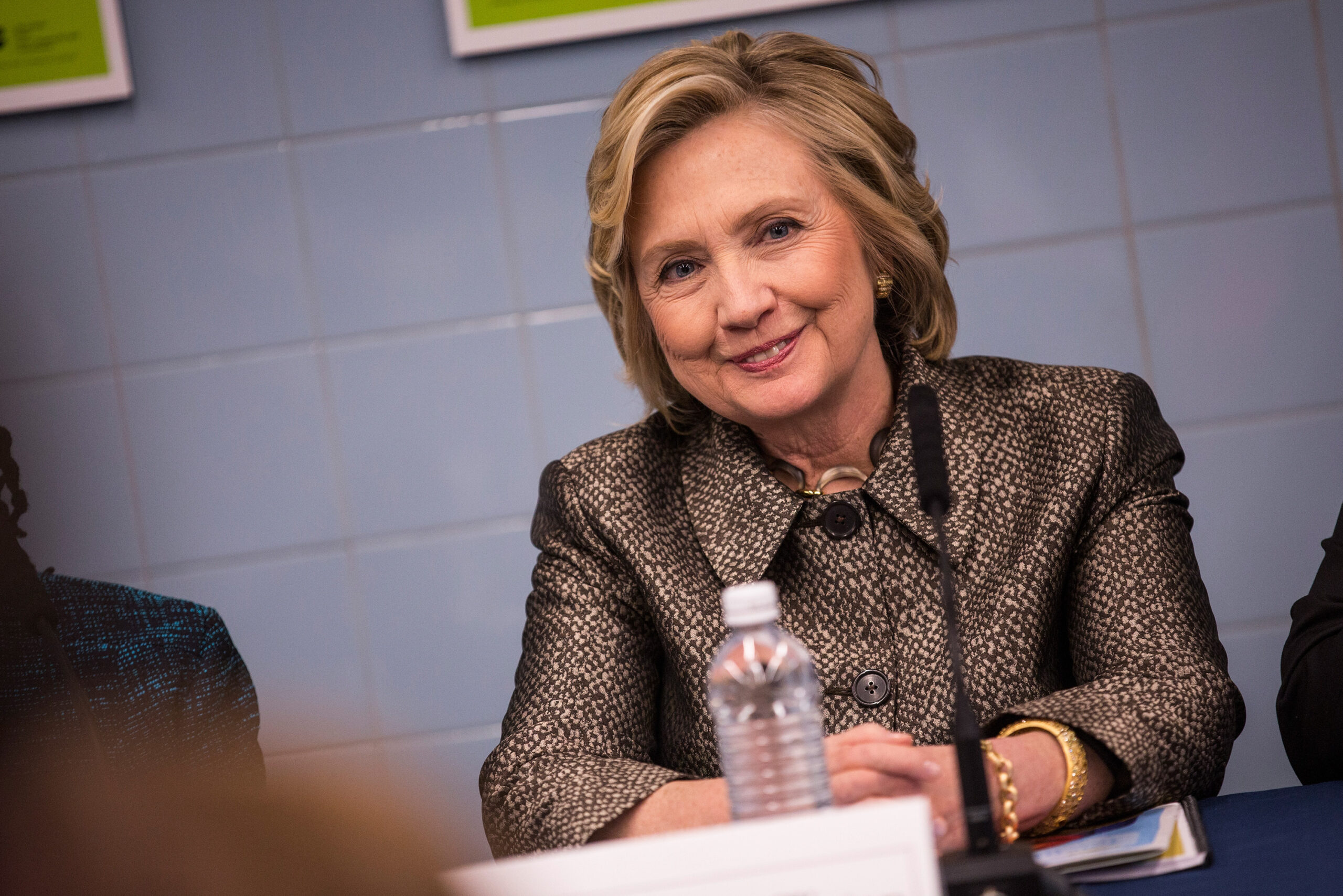 Poll: Hillary Clinton dominates Democratic field, GOP field remains too close to tell