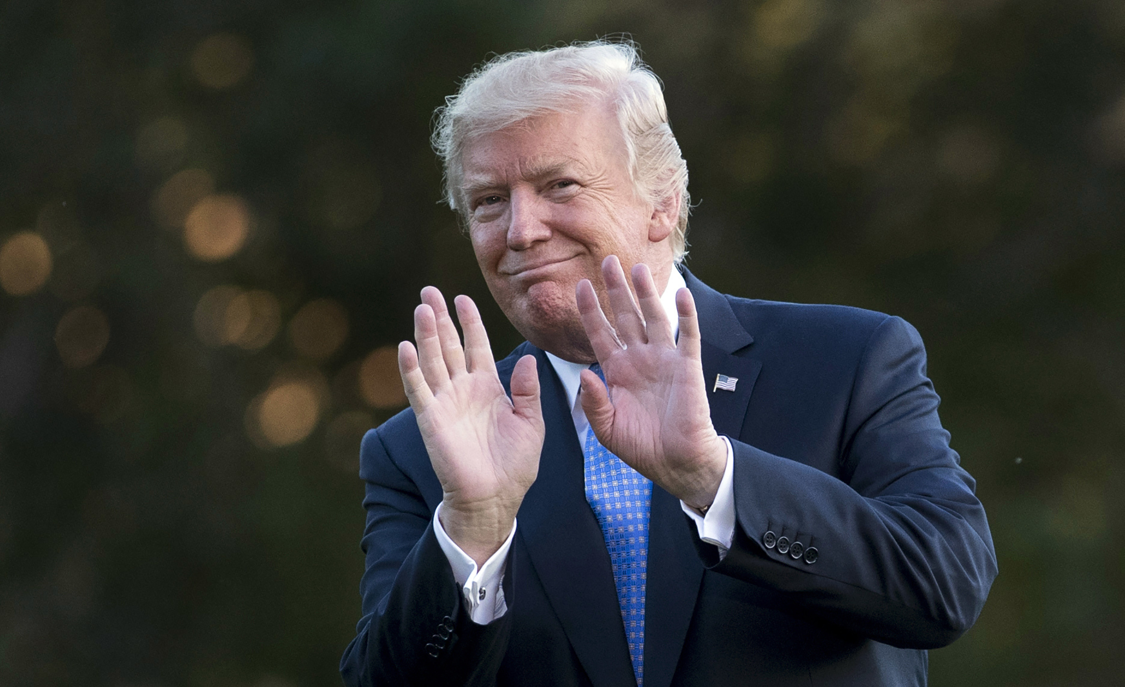 Trump audibles back to football: ‘Very important that NFL players STAND tomorrow’