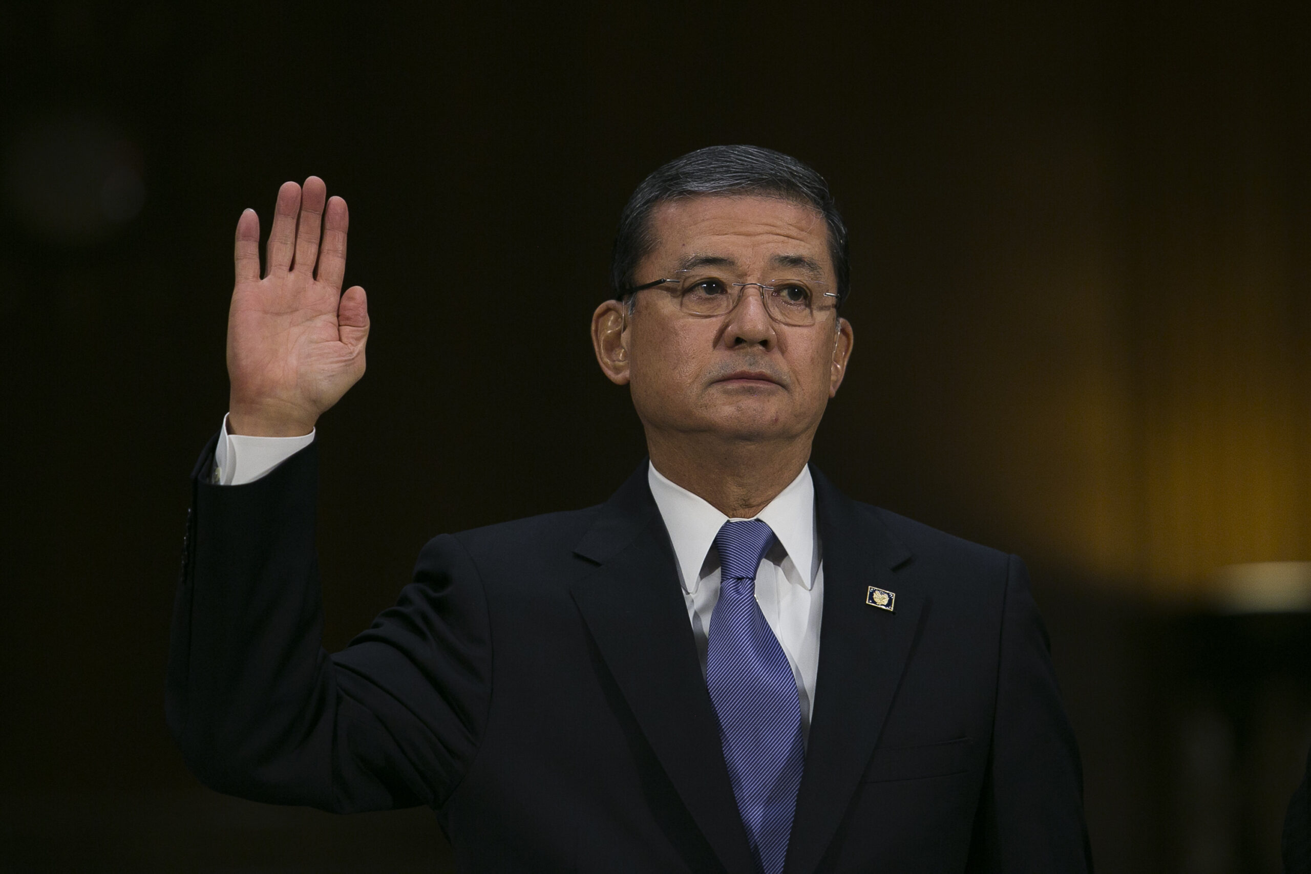 Eric Shinseki deflects Senate panel’s tough questions on Veterans Affairs scandals
