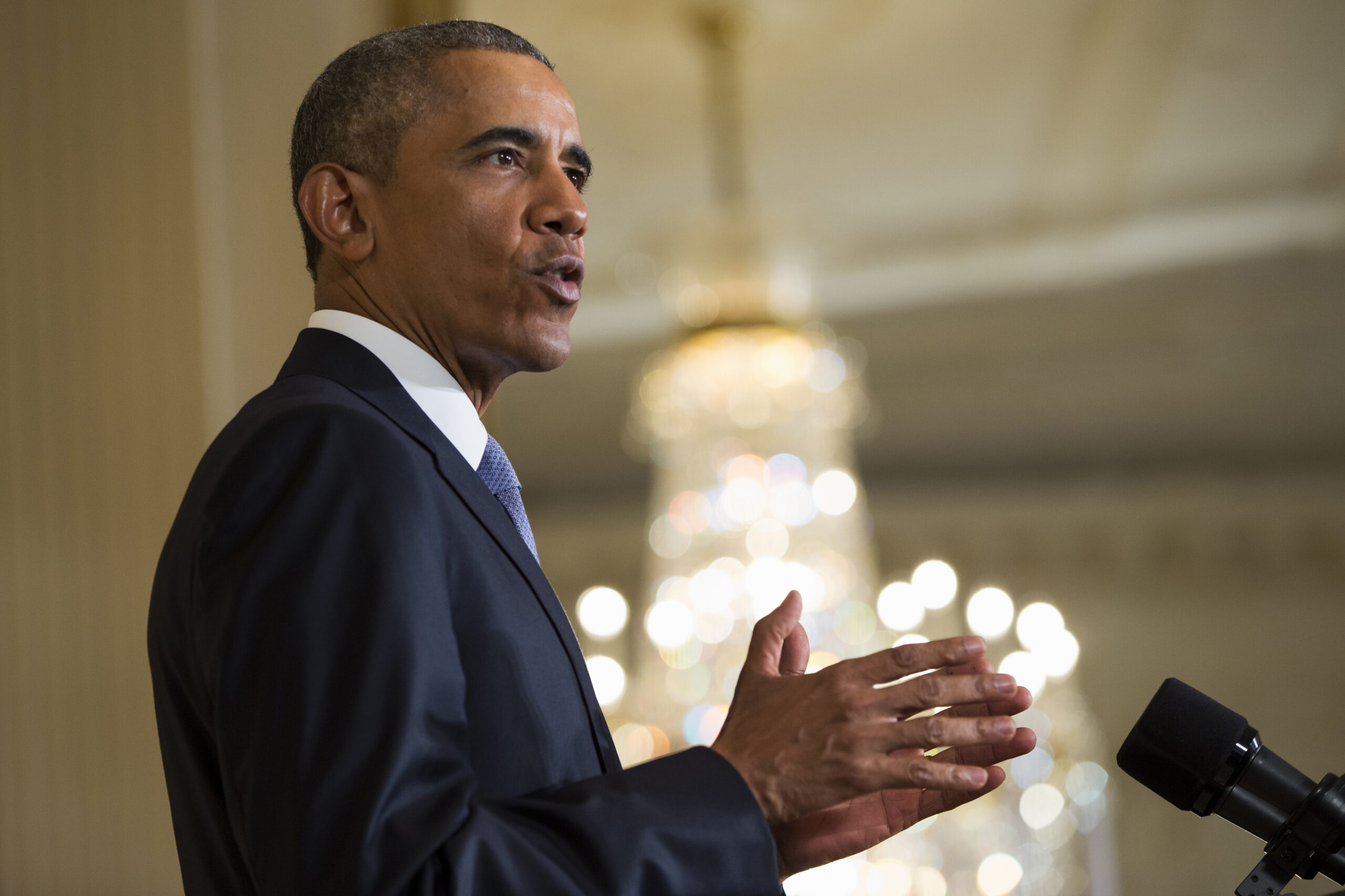 Obama commutes sentences of 46 nonviolent drug offenders