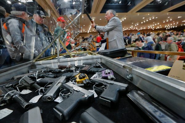 LA Times breaks with media, Obama on gun ban