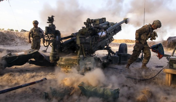 2 US soldiers in Iraq were killed by artillery mishap