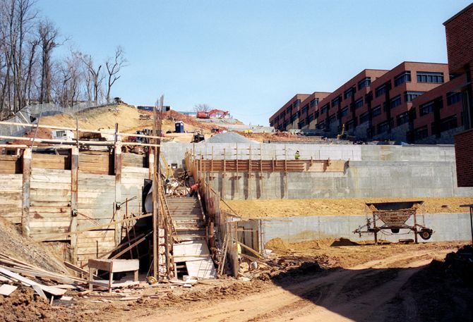 New Homeland Security headquarters costing extra billions