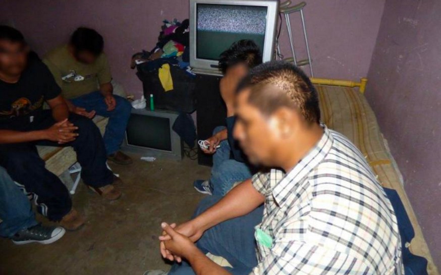 More than 50 illegal immigrants found in border stash house