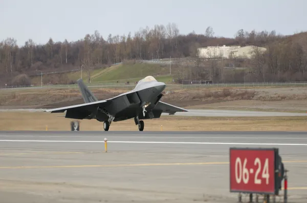 The Air Force wants a futuristic swarm of exploding autonomous warbirds