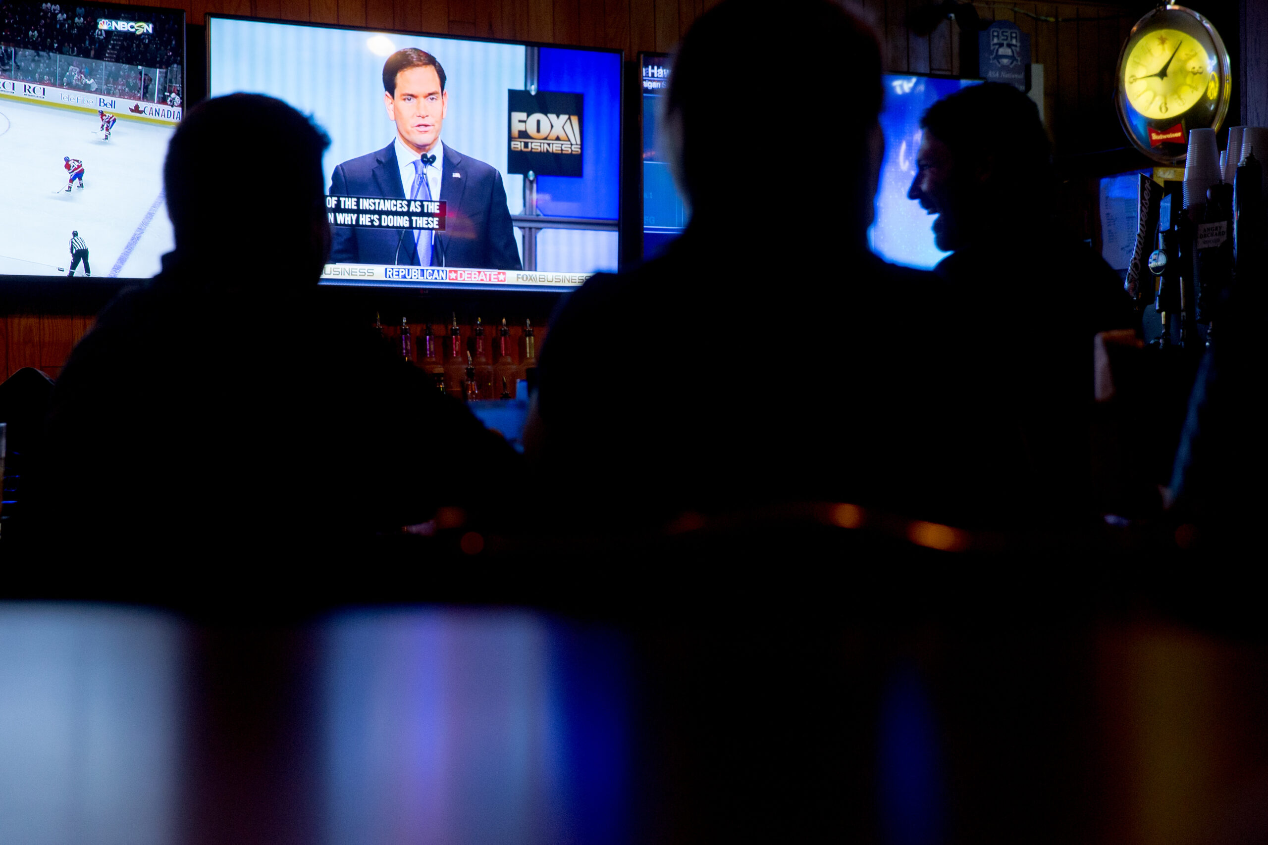 GOP super PACs escalate fight in South Carolina