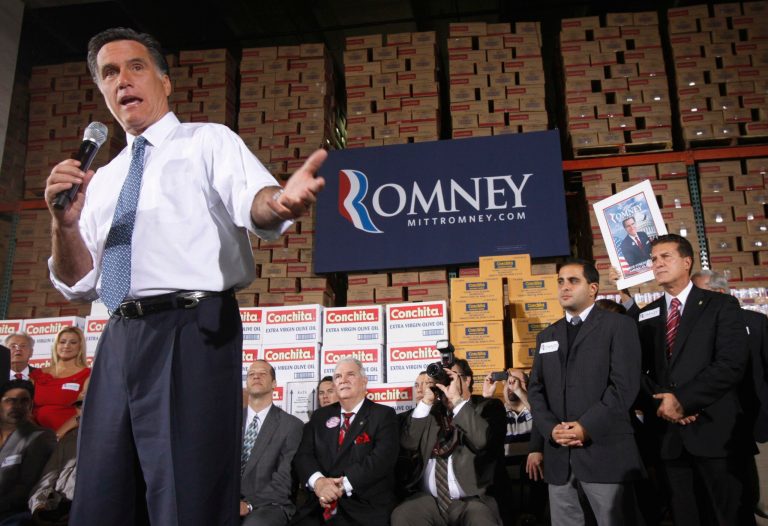 Romney courts Hispanic vote in Florida