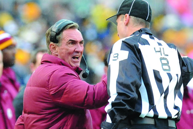 Don Wright/AP
Halfway through his five-year deal, Redskins coach Mike Shanahan is 14-26, including 3-5 this season after Sunday's loss.