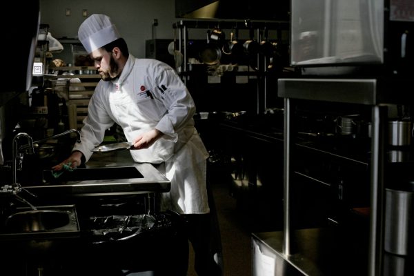 DC attorney general sets new rules for confusing restaurant fees
