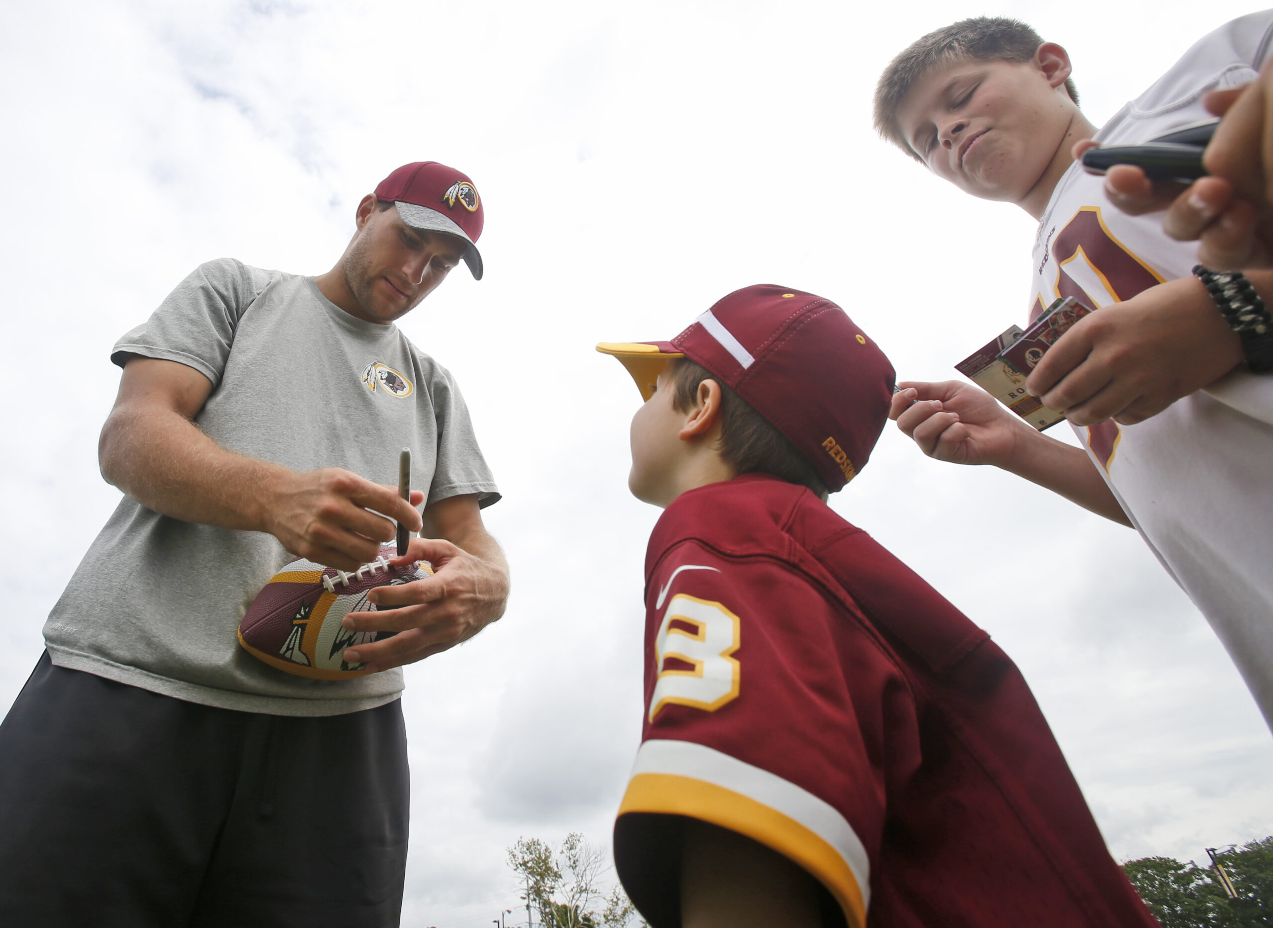 DHS employees fall for free Redskins ticket email sting