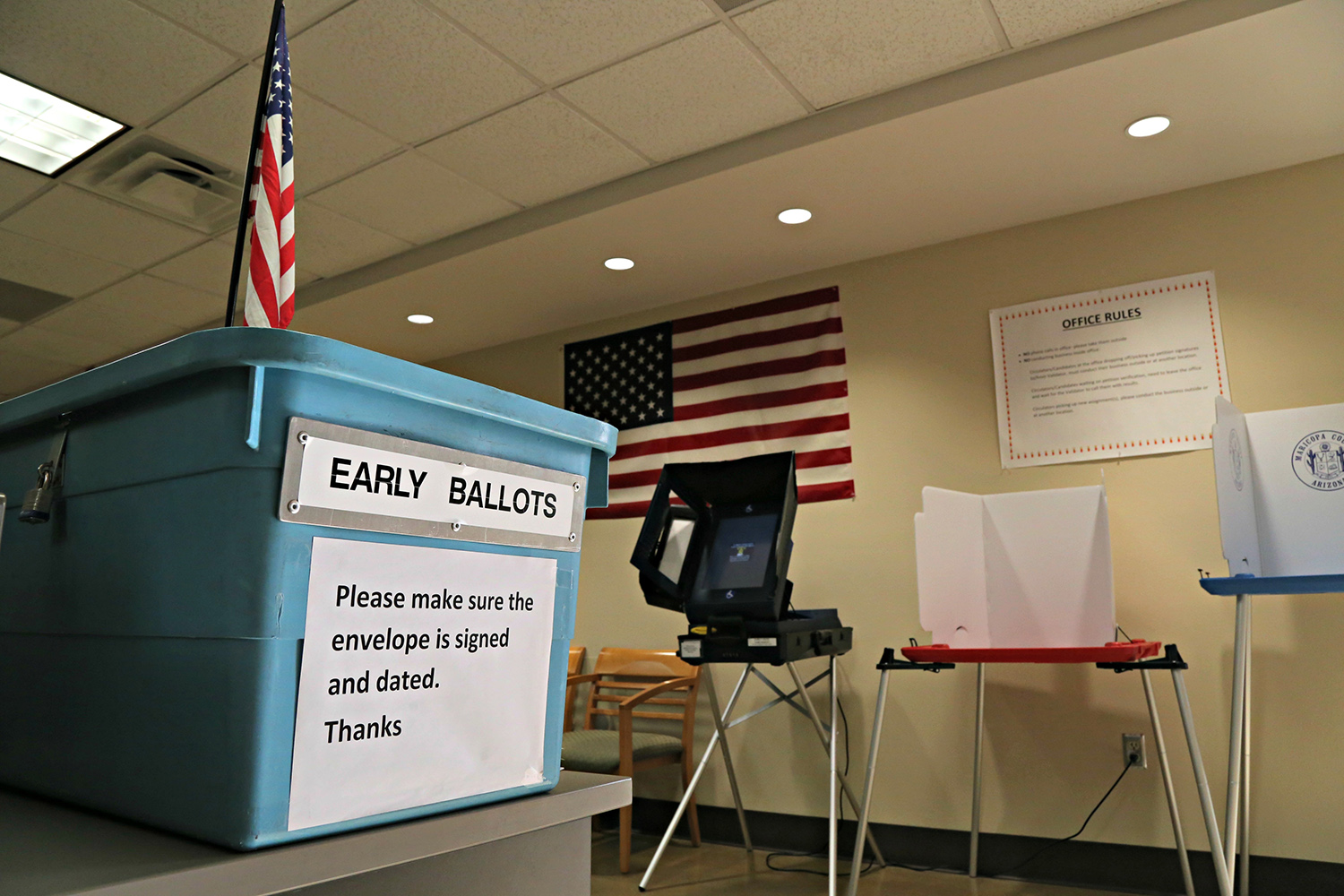 Hackers penetrated election databases in Arizona, Illinois, FBI says