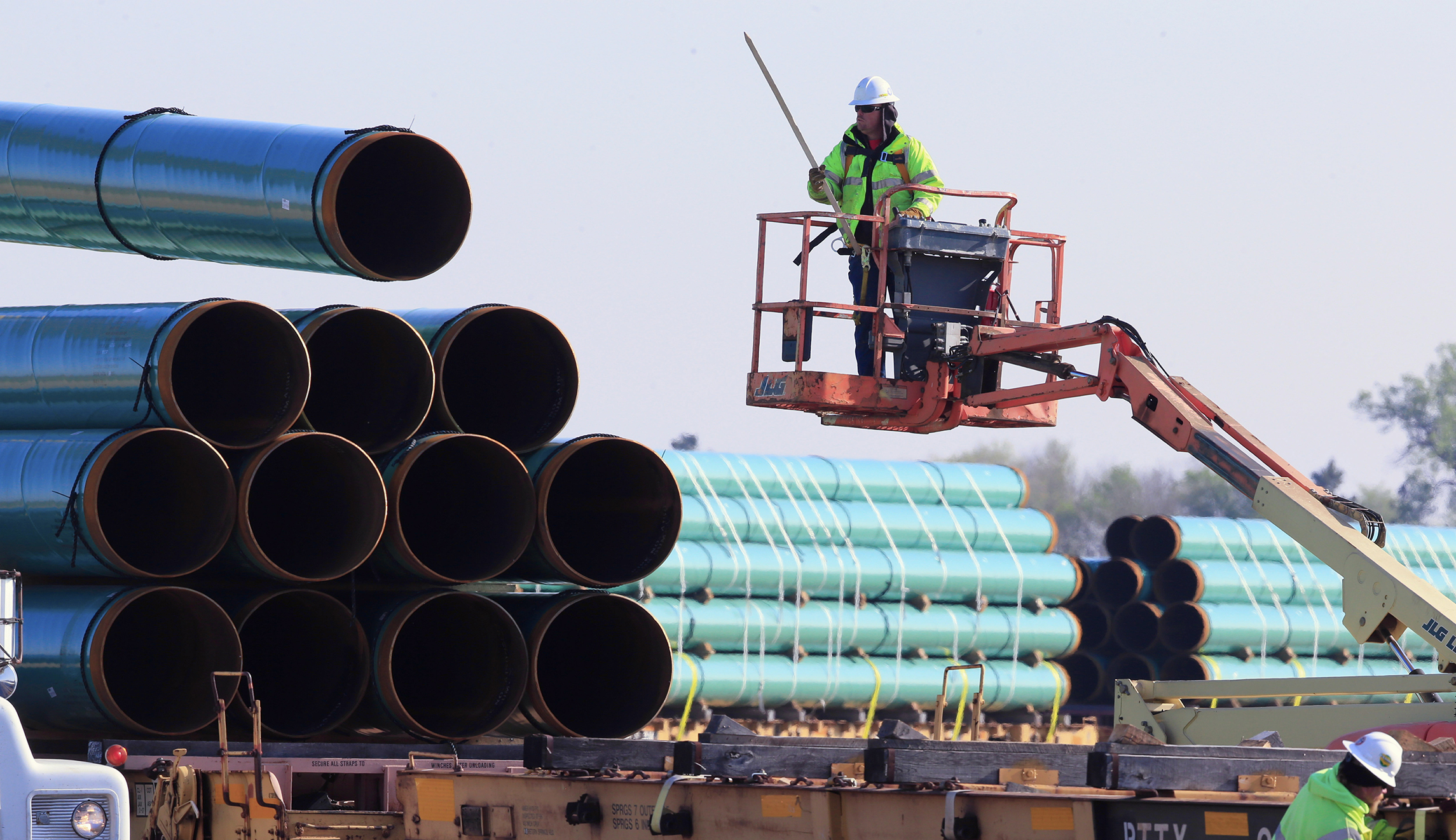 FERC pipeline review stokes divide between environmental groups