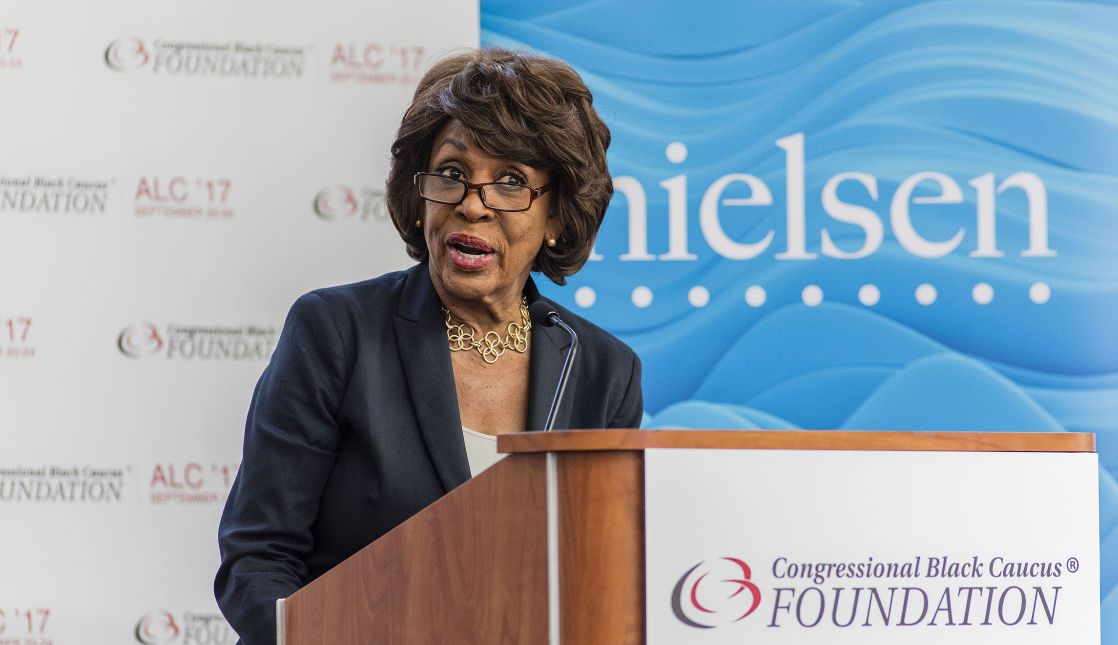 Maxine Waters defends Frederica Wilson: This White House ‘transforms everyone into liars’