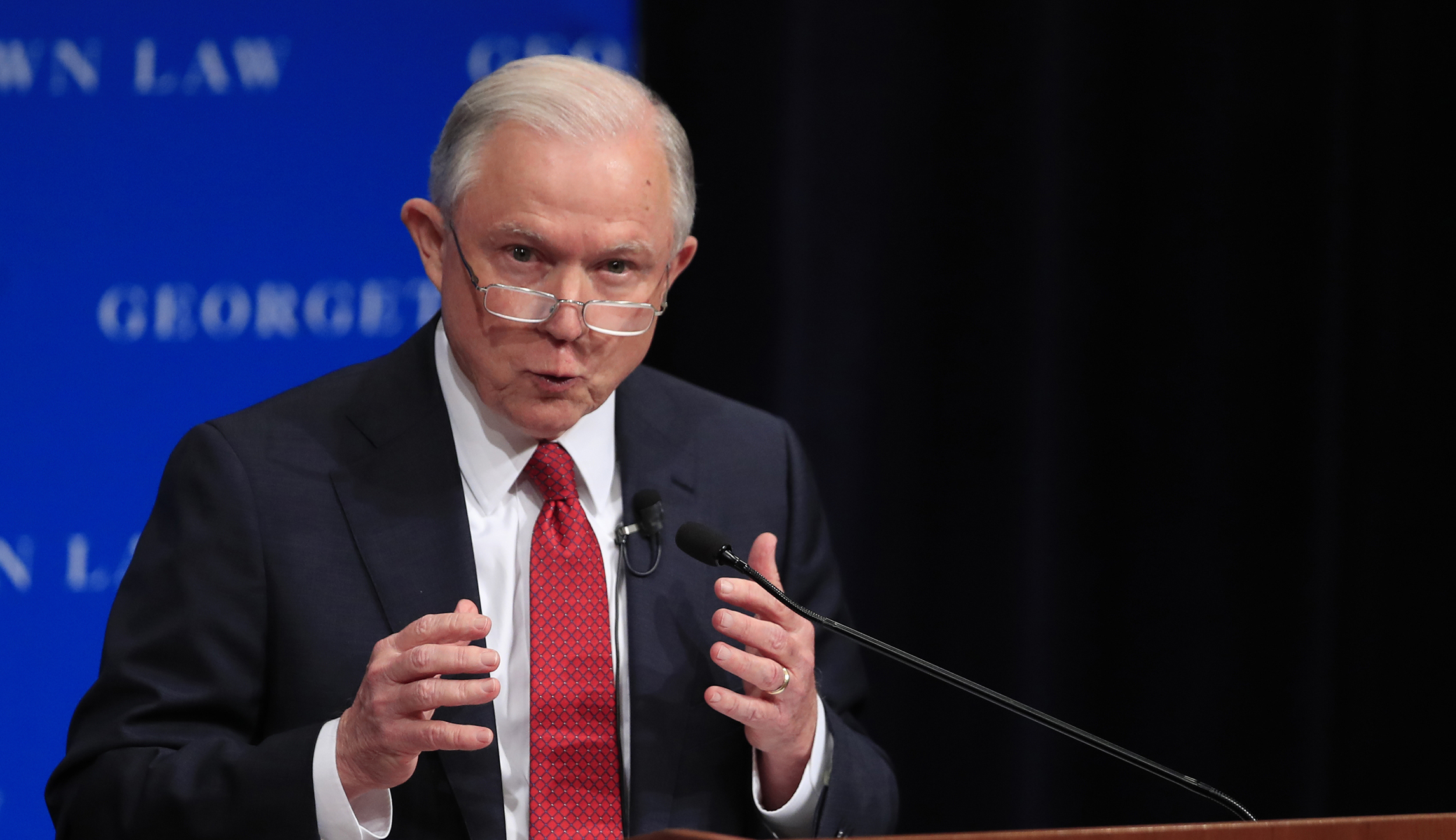 Bipartisan coalition wants Congress to adopt amendments blocking Jeff Sessions’ civil forfeiture expansion