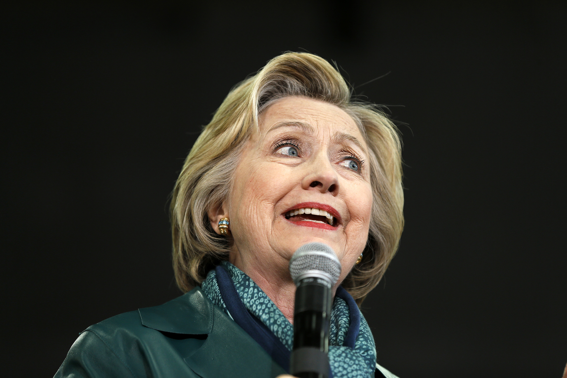 State: ‘Administrative error’ caused Clinton email confusion