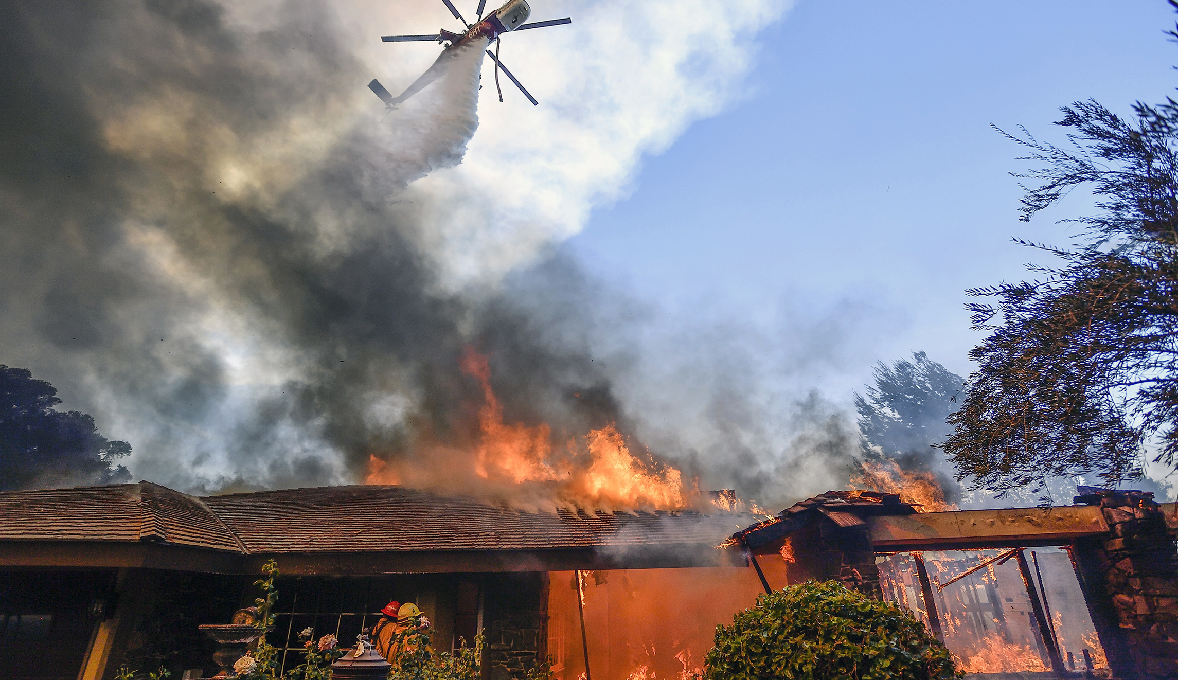 Nancy Pelosi calls for Congress to approve federal money as wildfires tear through California