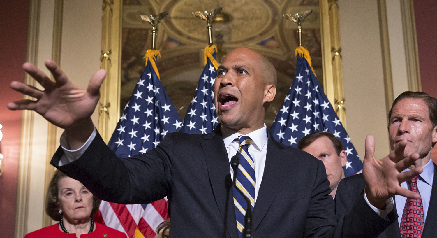 Booker: Trump refugee ban is ‘clear violation of the Constitution’