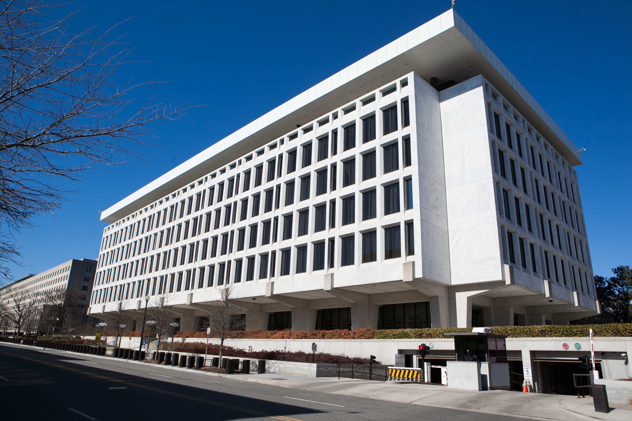 Federal Reserve takes a step toward ushering out stimulus