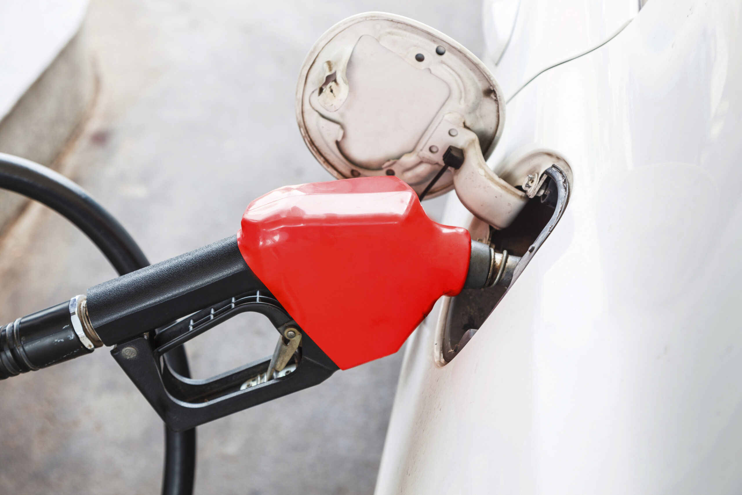 Pressure intensifies as White House prepares stricter gasoline rule