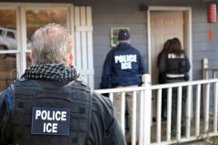 Immigration officers arrest 680 illegal immigrants, including many with criminal records