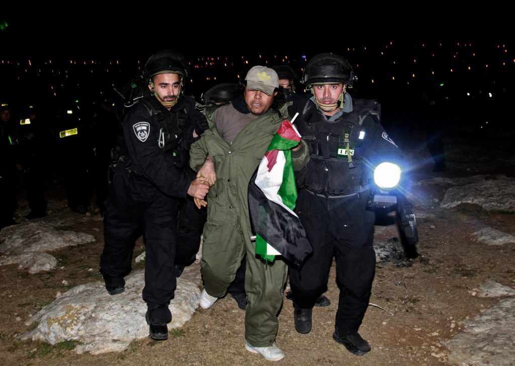Palestinians cool to partial settlement freeze