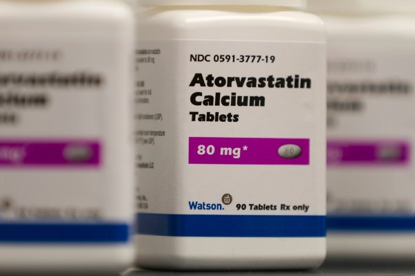 US doctors urge wider use of cholesterol drugs