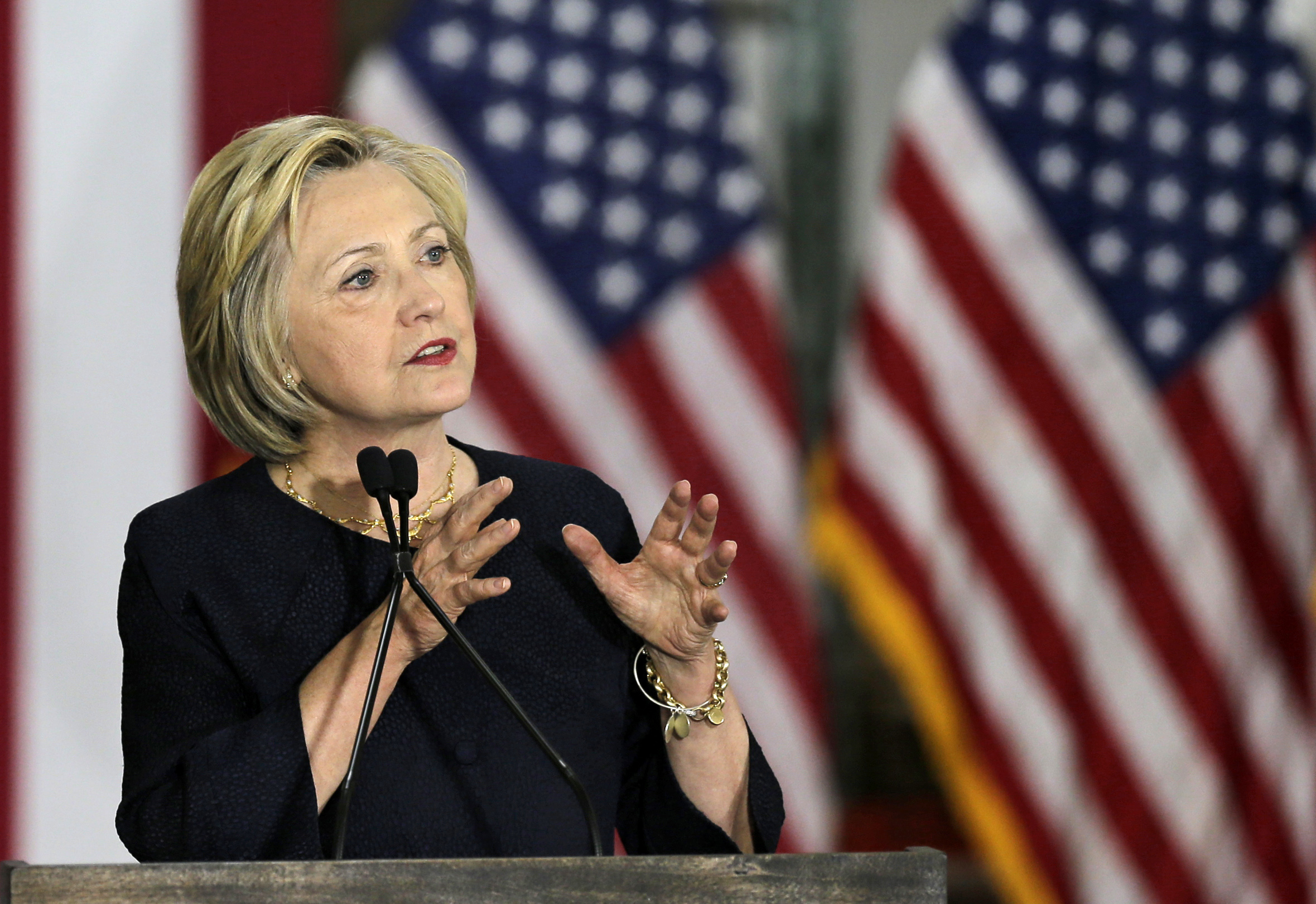 Clinton hits back at Trump: ‘We cannot demonize Muslim people’