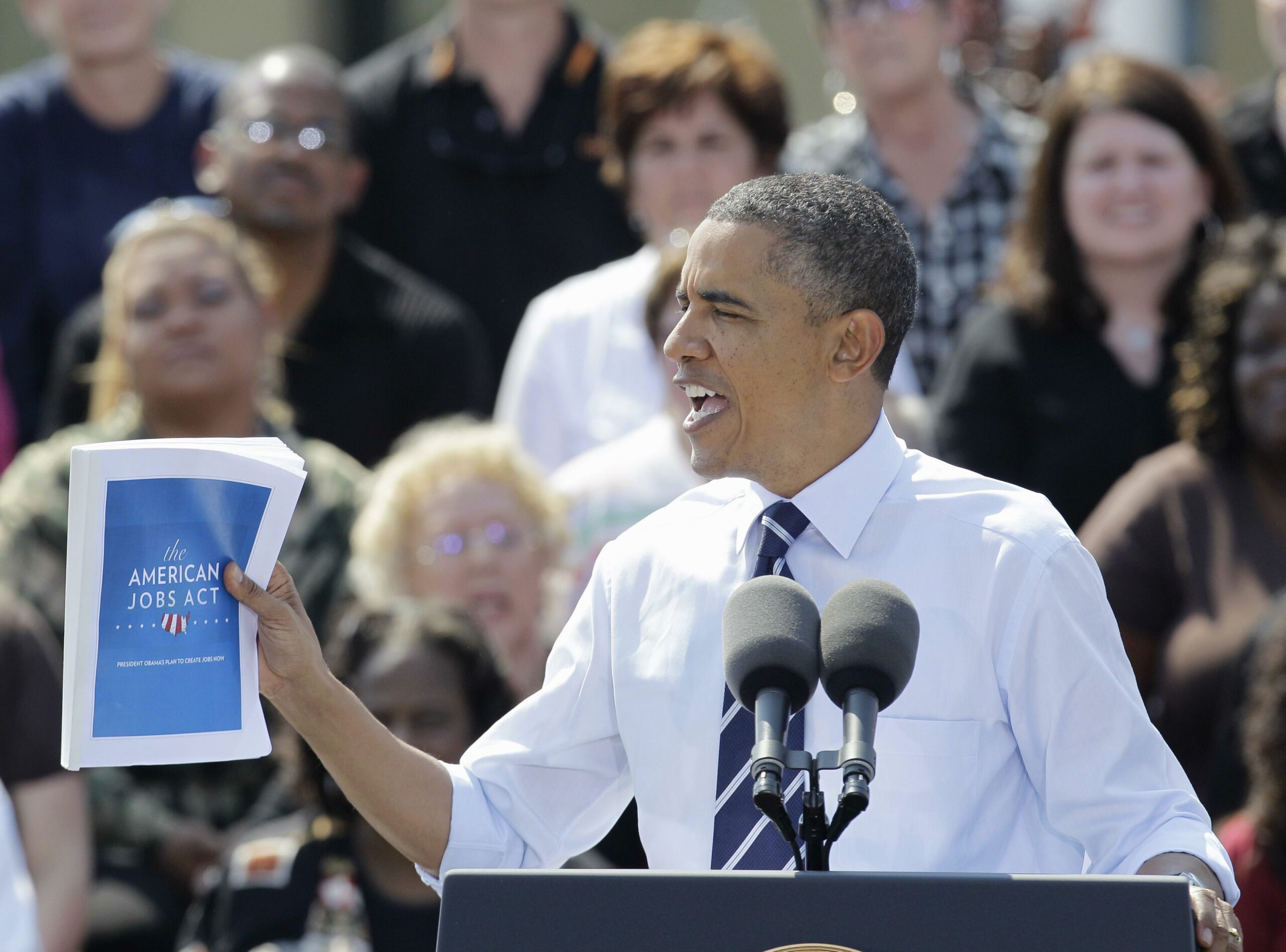 Obama jobs tour rolls through key electoral states