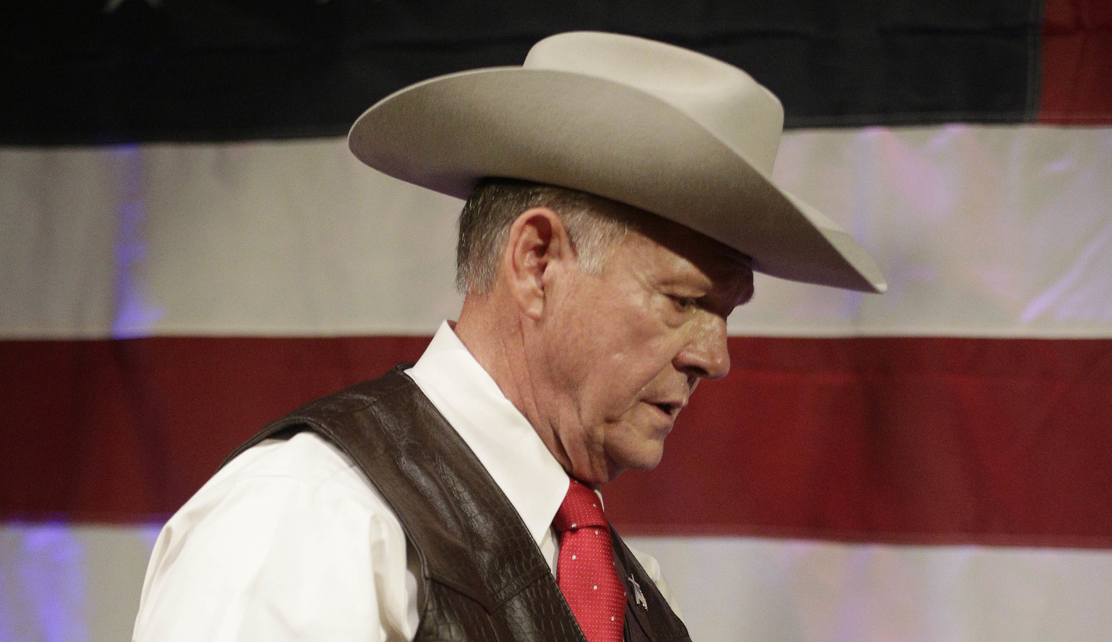 Doug Jones: Roy Moore ‘needs to answer these serious charges’ of sexual misconduct