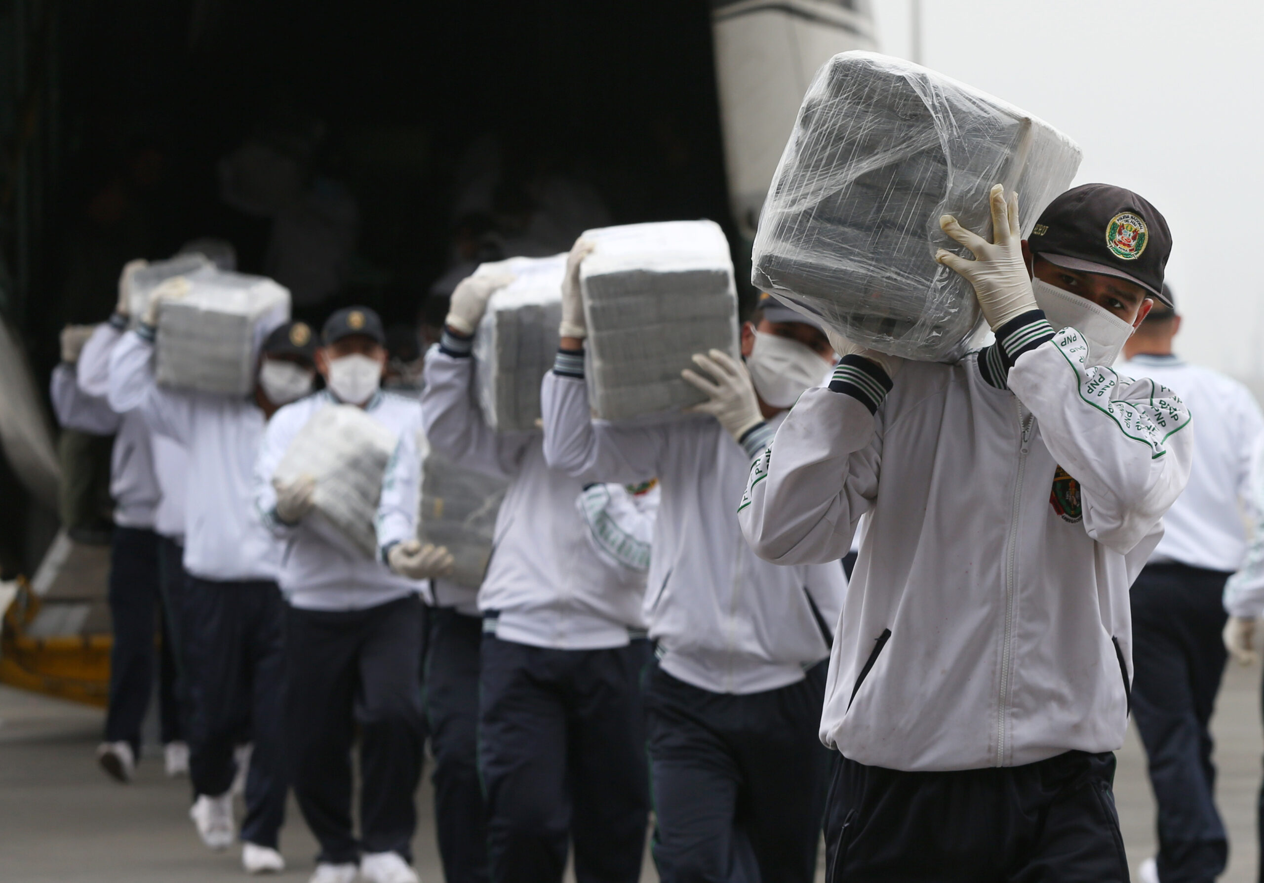 Peru police display record 7.7-ton cocaine haul