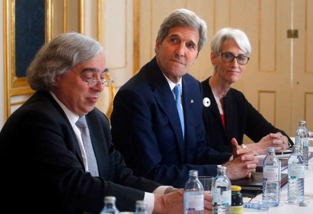 Senators say documents missing from Iran deal