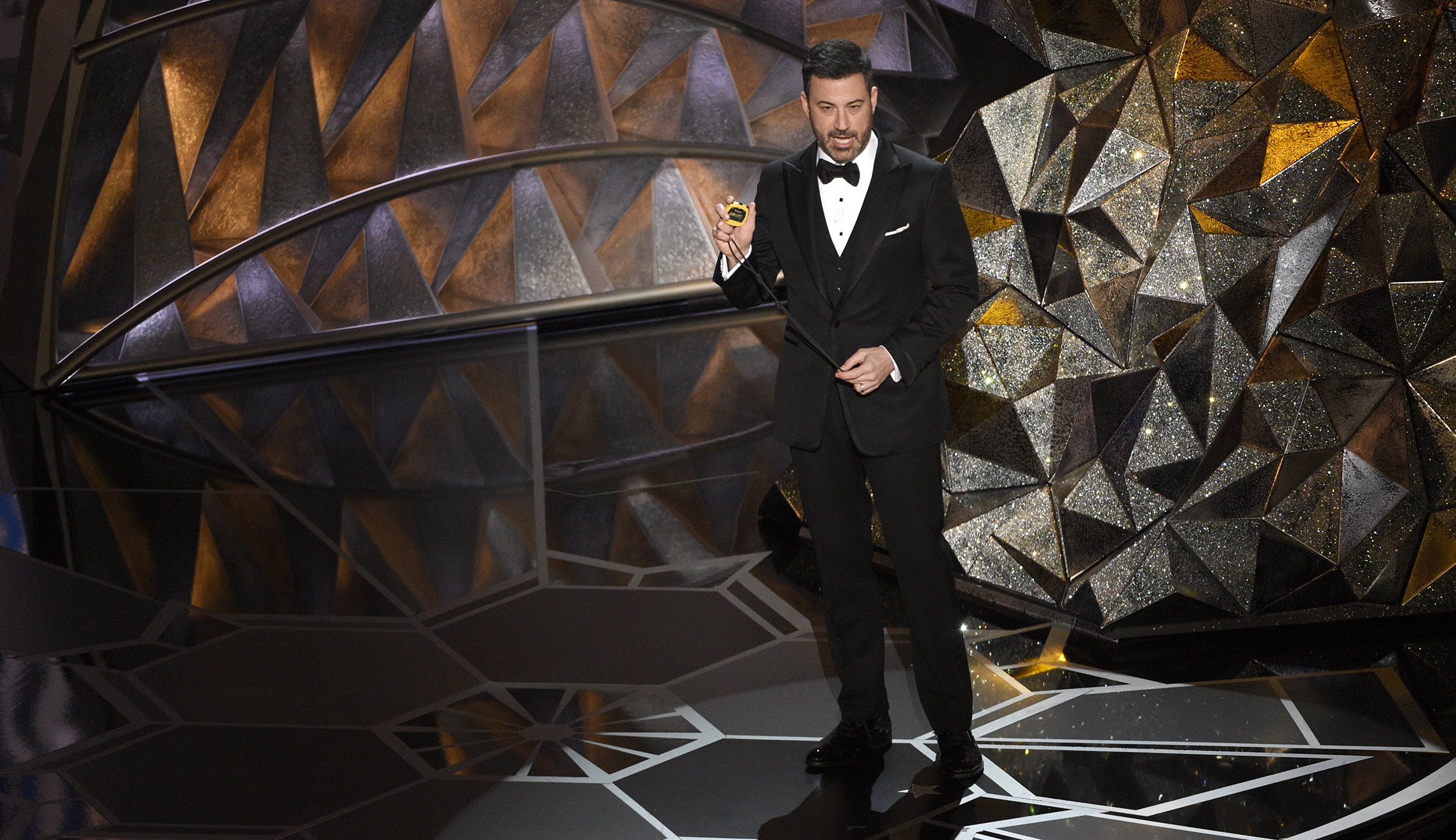 Jimmy Kimmel delivers record-low Oscar ratings