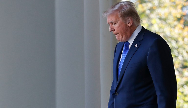 Even though many Americans say that the economy has improved, a CNN poll shows that Americans are becoming less confident in President Trump. The decline in assurance is primarily due to independents and Republicans.
			(AP Photo/Pablo Martinez Monsivais)