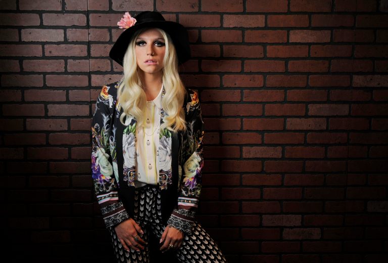   In this Tuesday, Nov. 13, 2012 photo, singer-songwriter Ke$ha poses for a portrait in Los Angeles. Her new album 