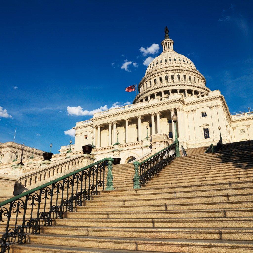 Dems struggle with scandals, GOP can’t agree on policy
