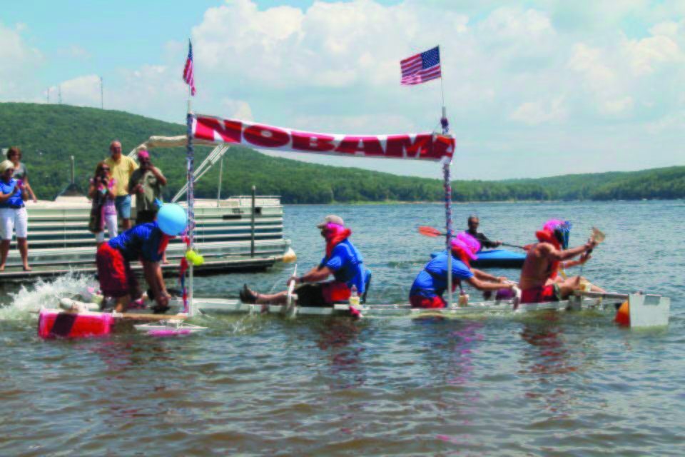 Anti-Obama mood even hits cardboard regatta