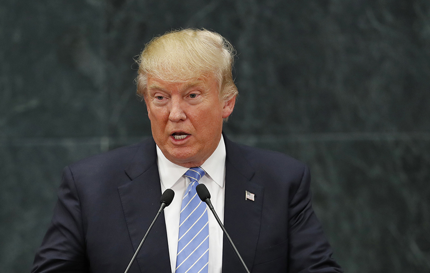 Most voters say Trump should not sell his business