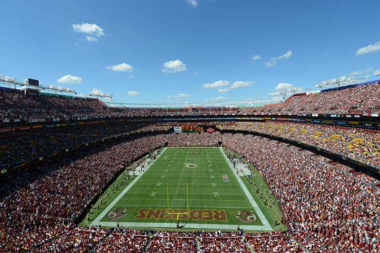 When the Redskins face the Eagles in a season-opening game Monday, it will be a matchup of team owners who are also opponents politically. (AP/John Middlebrook)