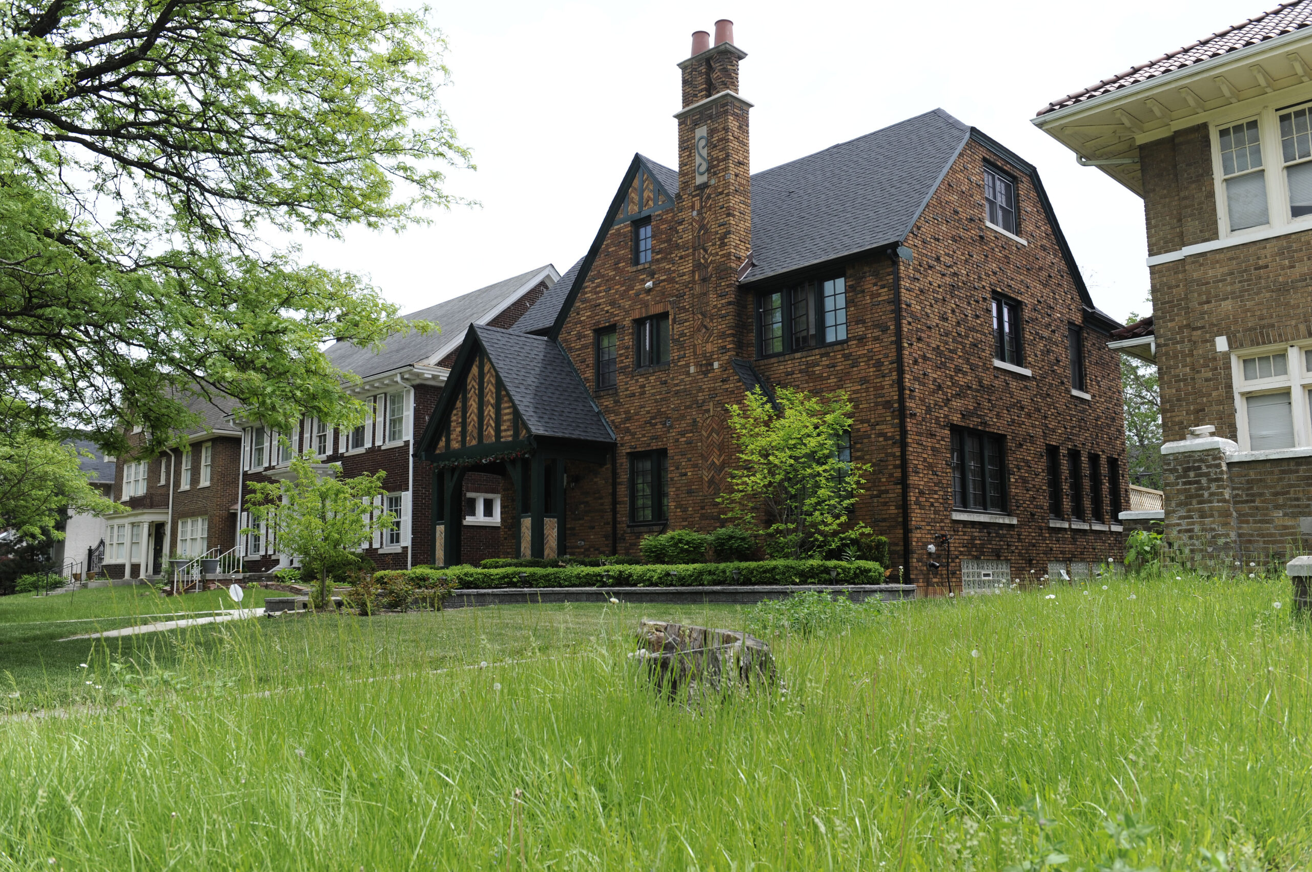 Report: Detroit spent big to renovate homes